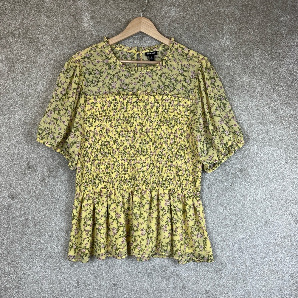 Torrid Blouse Womens 2 Yellow Floral Short Sleeve Pullover Sheer Button- 2056*